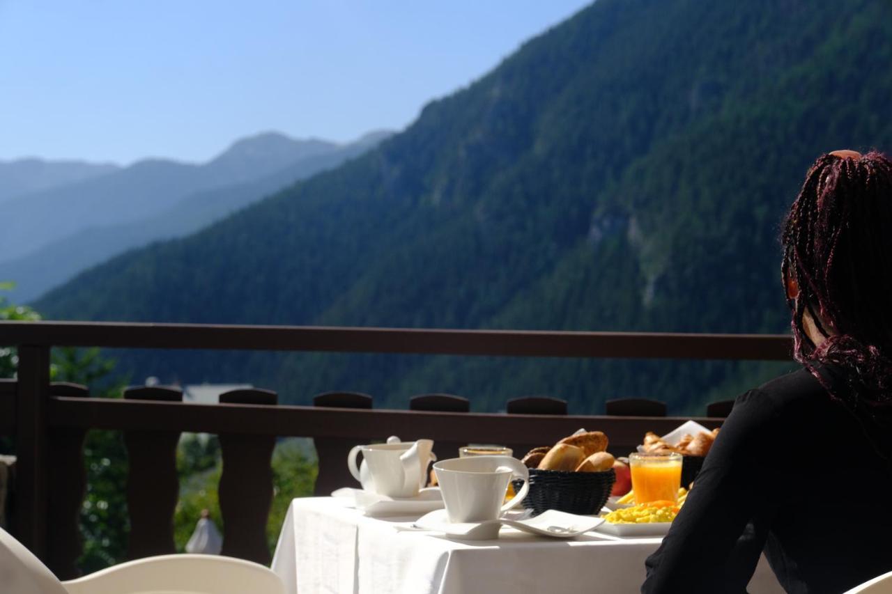 Le D'auron Restaurant Et Hotel