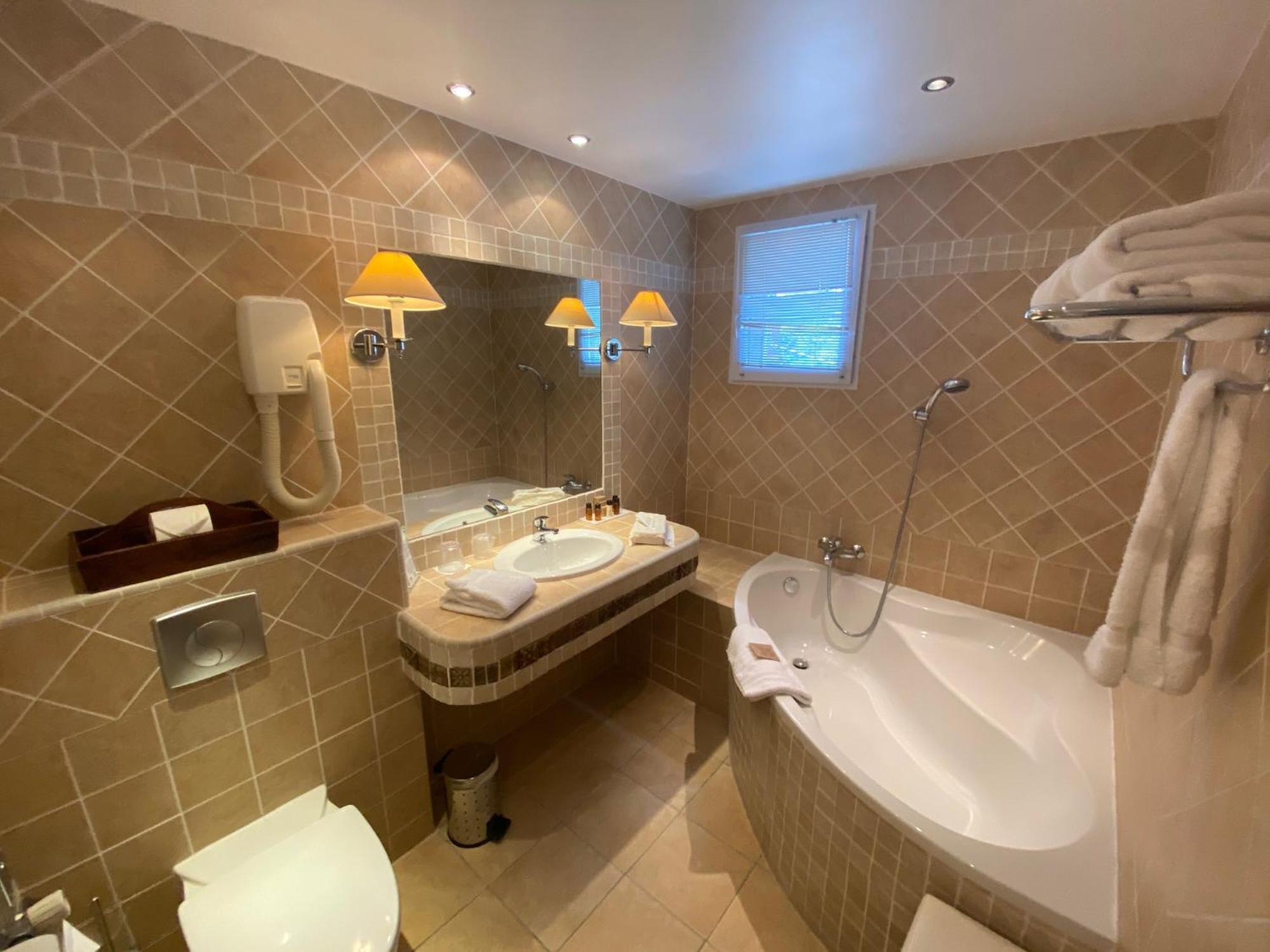 Hotel Le D'auron Restaurant Et 4*